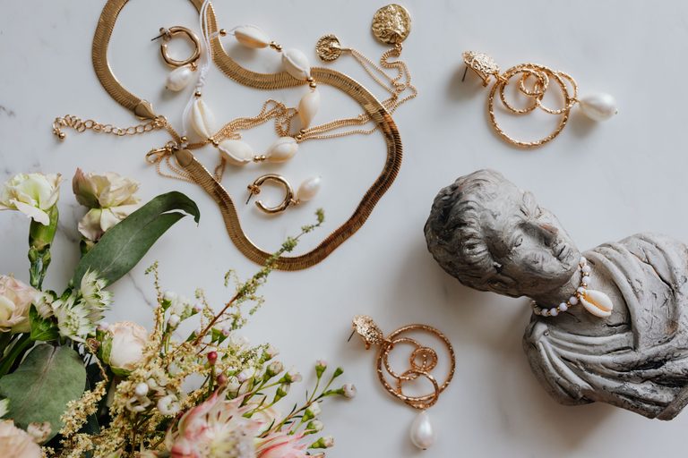 How to Organise Everyday Jewellery So You Actually Wear It